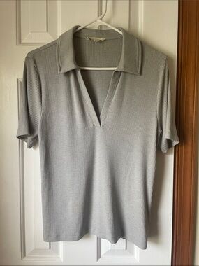 Madewell Light Gray Ribbed Polo with Open V-Neck Sz L